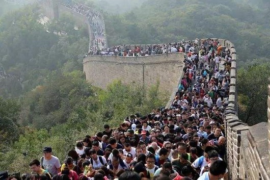 國慶假期已過，鋼結構工程隊重新恢復了忙碌